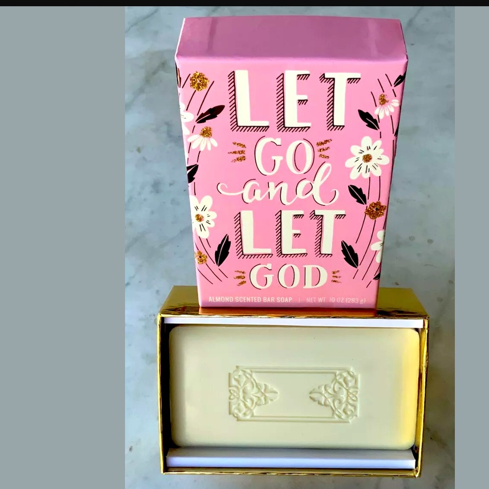CST COMMONWEALTH SOAPS & TOILETRIES ALMOND LET GOD